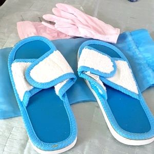 Spa Slippers& Spa gloves